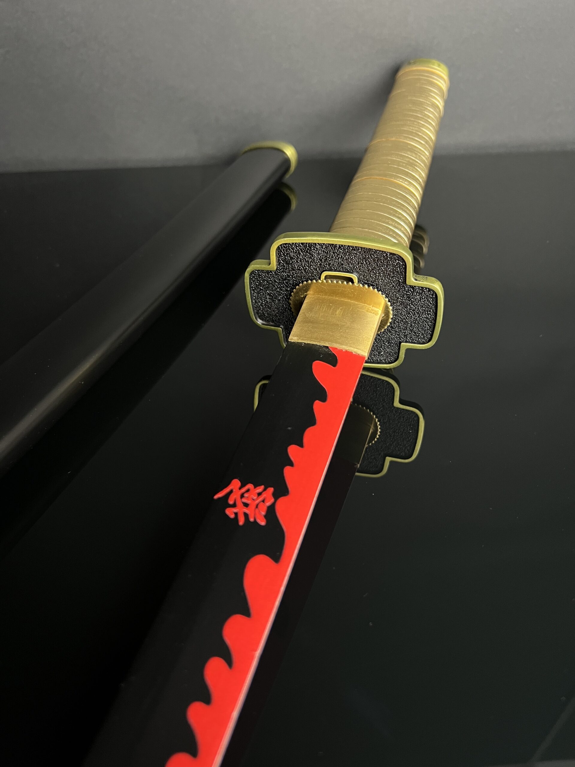 Yoriichi Tsugikuni Katana (1060 carbon steel) | Katana Heaven